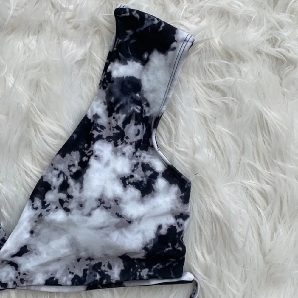 Hollister | Marble Wrap Bikini Top‎